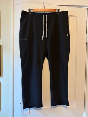 FIGS Yola black pant XL petite-NOT high waisted version, original version